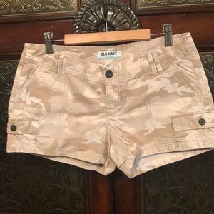 Tan camo short shorts